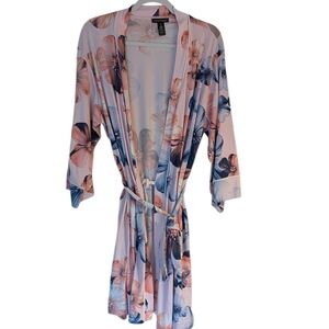 Nanette Lepore, Pink Blue And Shades Of Peach Floral Robe. Size 1X